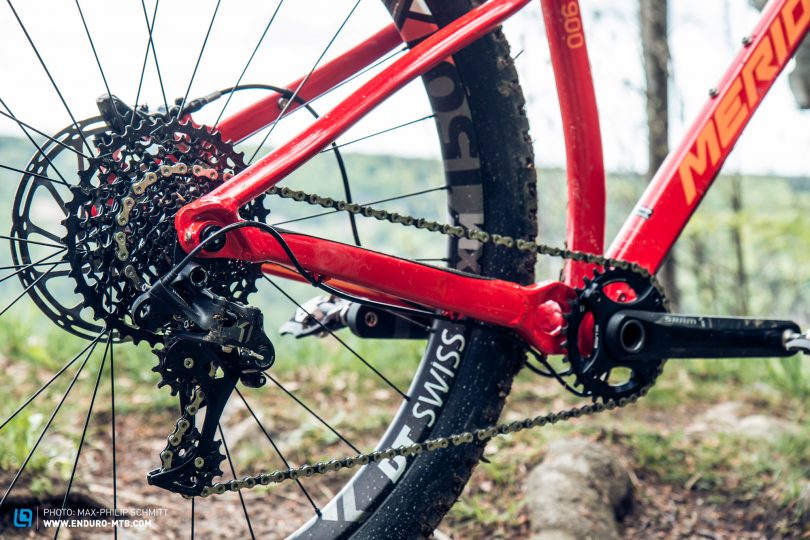 Simple 1x: All of the BIG.TRAIL models are 11 speed with no front derailleur.