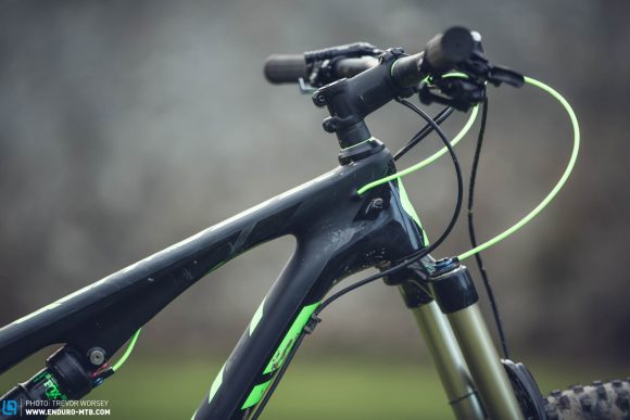 Riesenspaß: The SCOTT Genius 710 Plus suspension is highly active and very smooth through its travel, only the poor damping of the budget ‘performance’ series FOX suspension holds it back when the going gets rough. 