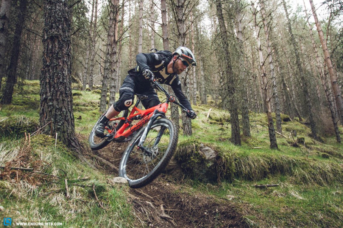 Whyte T-130C ENDURO Trail Bike Group Test Review 2016 --7