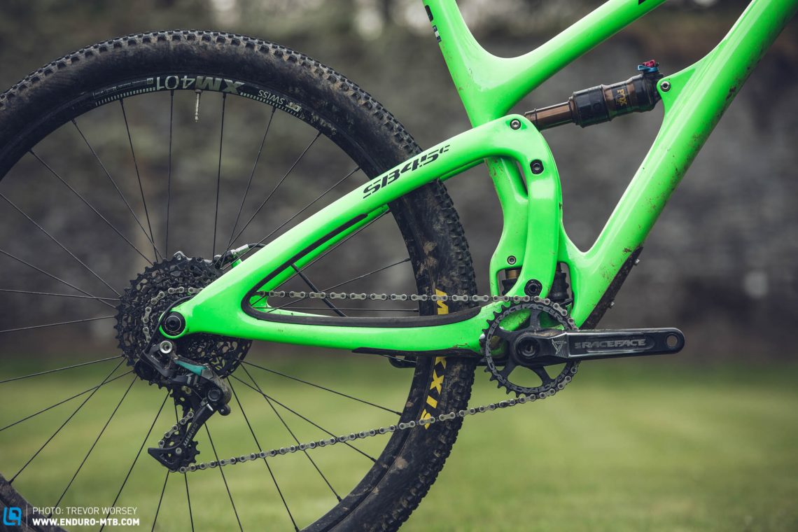 Supermodel: We could stare at the sculpted lines of the Yeti SB4.5c X01 carbon frame all day. 