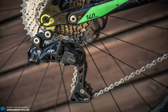 The rear mech features the same Shadow RD+ technology as the XTR, helping with chain retention.