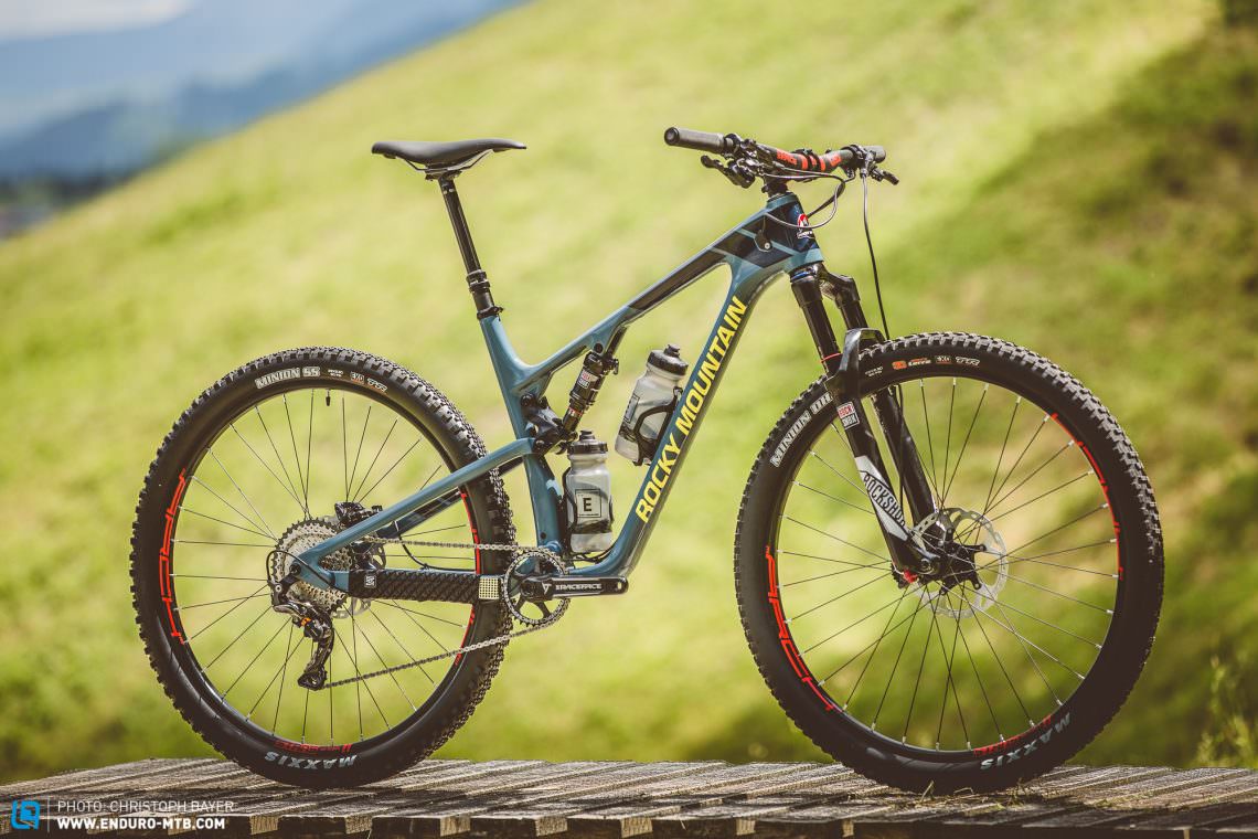 The ‘BC Edition’ models bring the fun to the trails for Rocky Mountain: the wider cockpit, more stable wheels and grippier tires whisk up the trail bike vibes on the Element.
