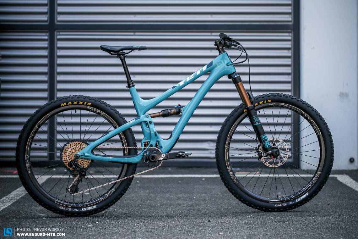 The new Yeti SB5C features new cable routing, increased standover and new sleeker frame design.