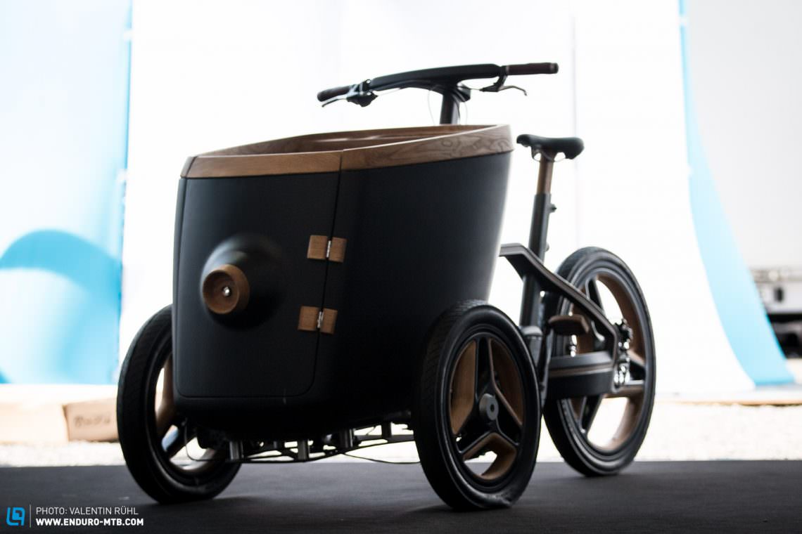 Who hasn’t dreamt of a luxury cargo bike? CarQon have got you covered!