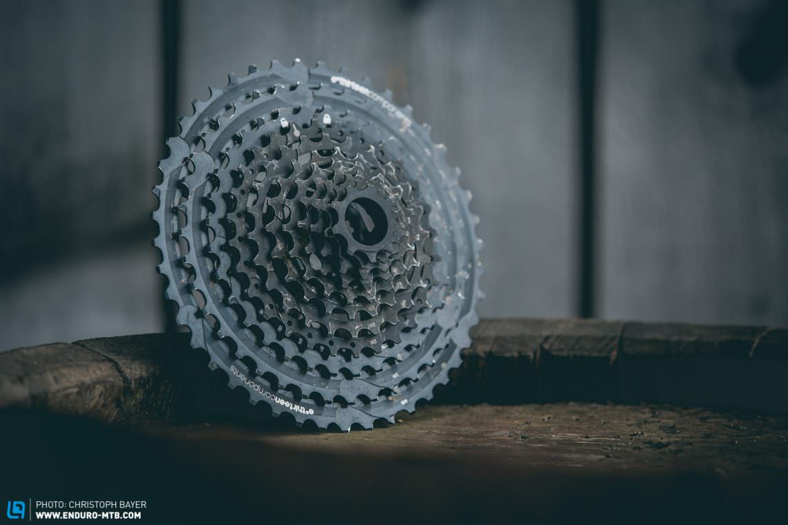 The e*thirteen cassette offers a 489 % gear range with a price tag of 319 €.
