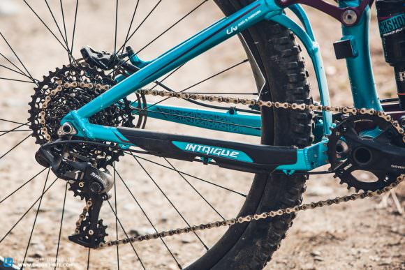 1x11 drivetrains have a ton of benefits, but we’d still have liked a 28-tooth chainring for brutally steep climbs – unfortunately this isn’t compatible with the X1 cranks. 