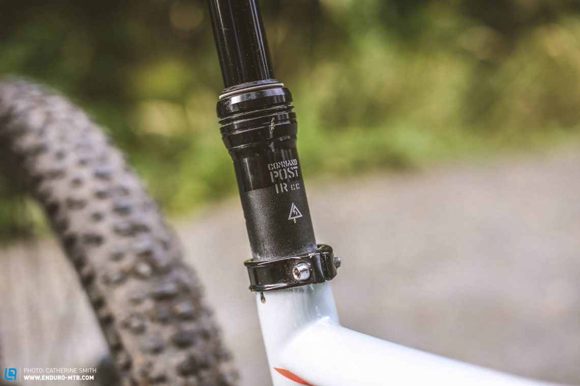 A dropper is essential on a trail bike, and the Rhyme has you covered with a Command Post
