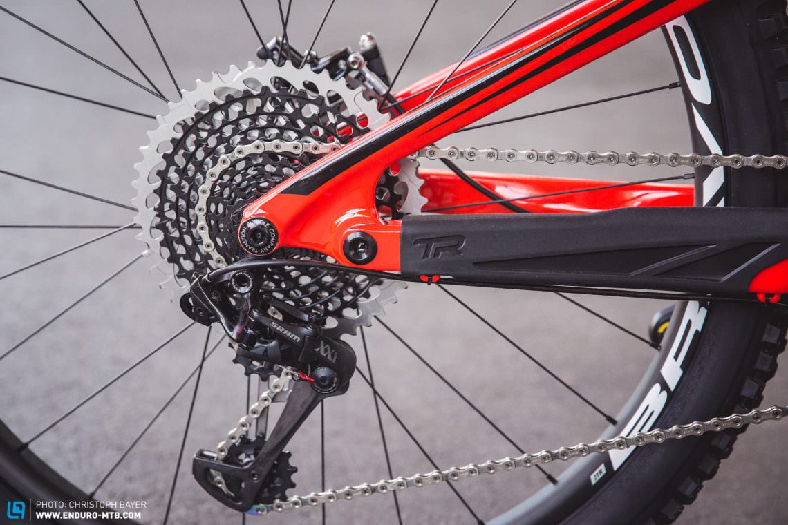 With a clean design, four pivot linkage and a well-thought out geometry - the Transition Scout Carbon looks promising.