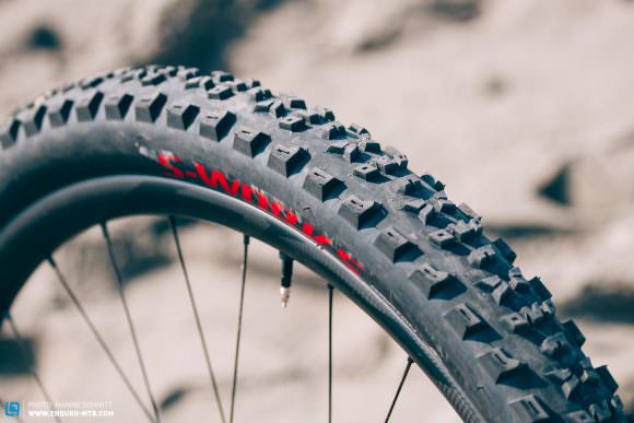 The Specialized Enduro from Curtis rolls on Roval Traverse Fattie 29 carbon wheels, kitted out with the tried-and-tested Specialized Butcher 2.3 with the strengthened GRID casing at the front.