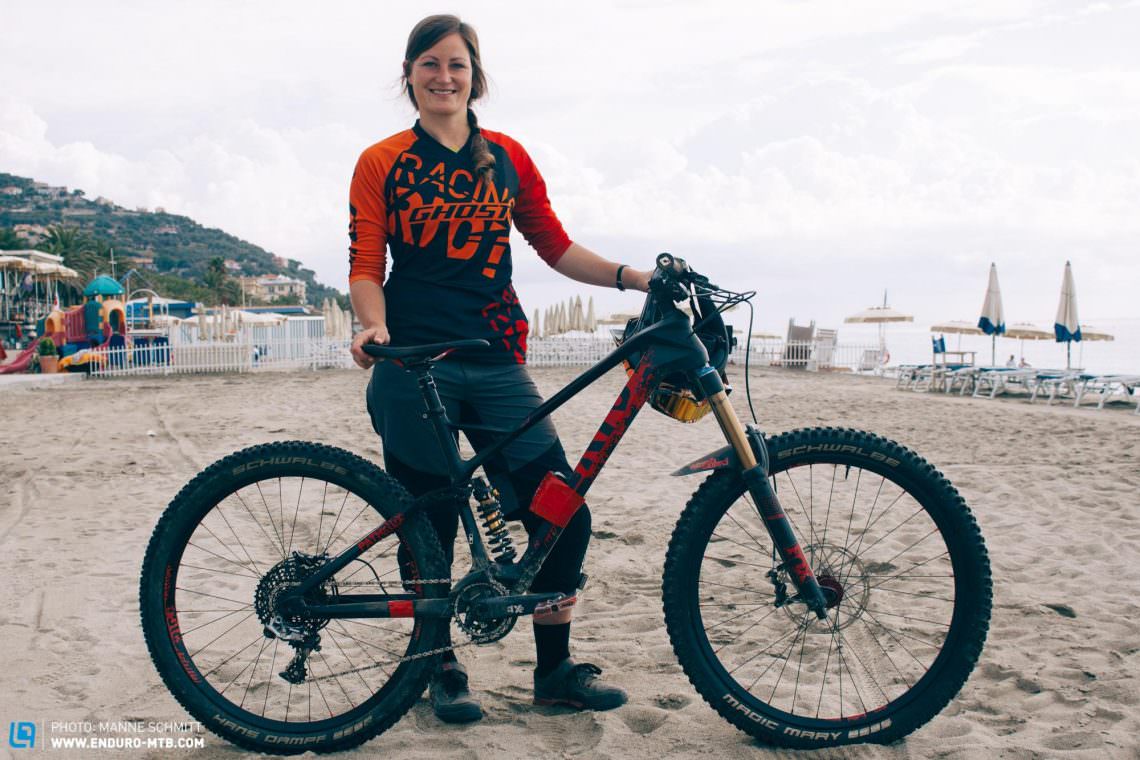 After finishing third overall in the Specialized Enduro Series 2016, Lisa Policzka from the GHOST Riot Racing Team raced the final EWS series on her GHOST PathRIOT.