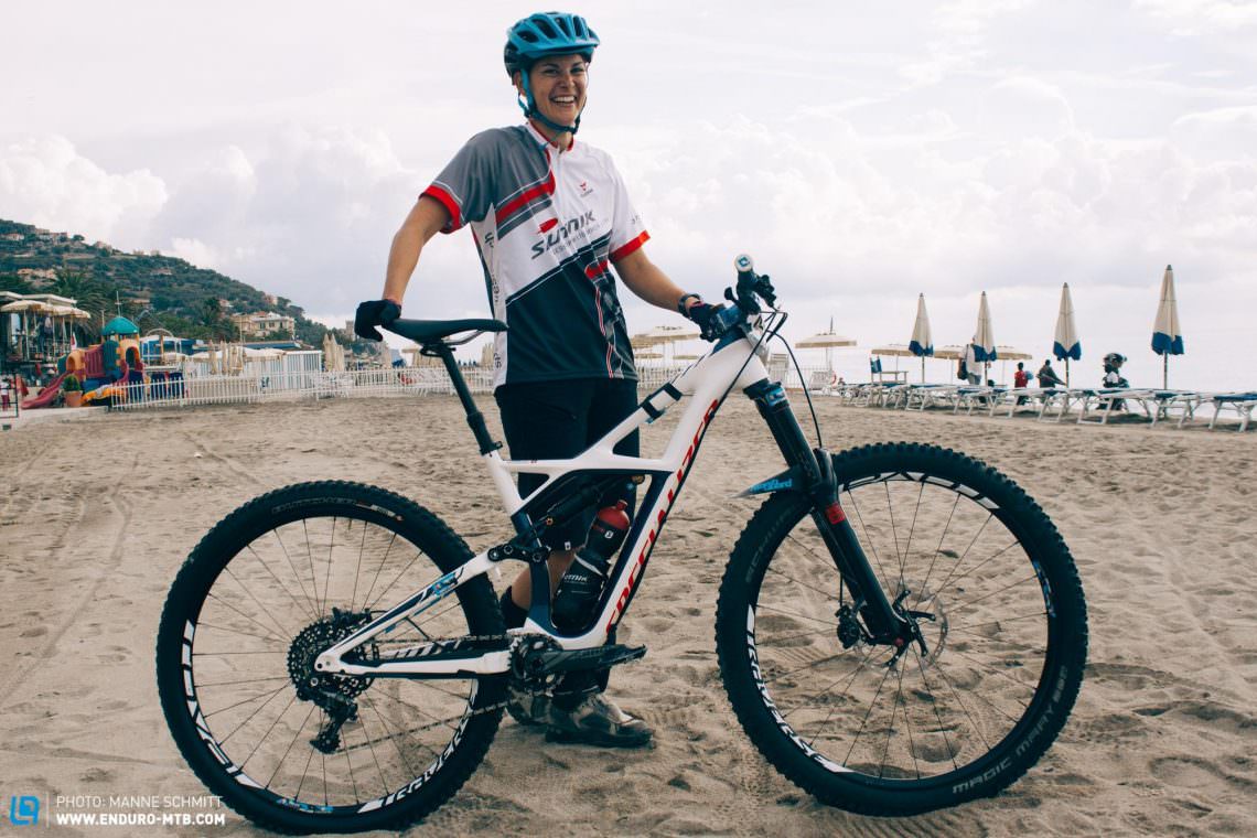 Switzerland’s Daniela Michel is a physiotherapist and part-time ride guide in the Bernese Oberland. Racing for a team based out of Sputnik bike shop, she rode her Specialized Enduro Expert Carbon 29 down in Finale.