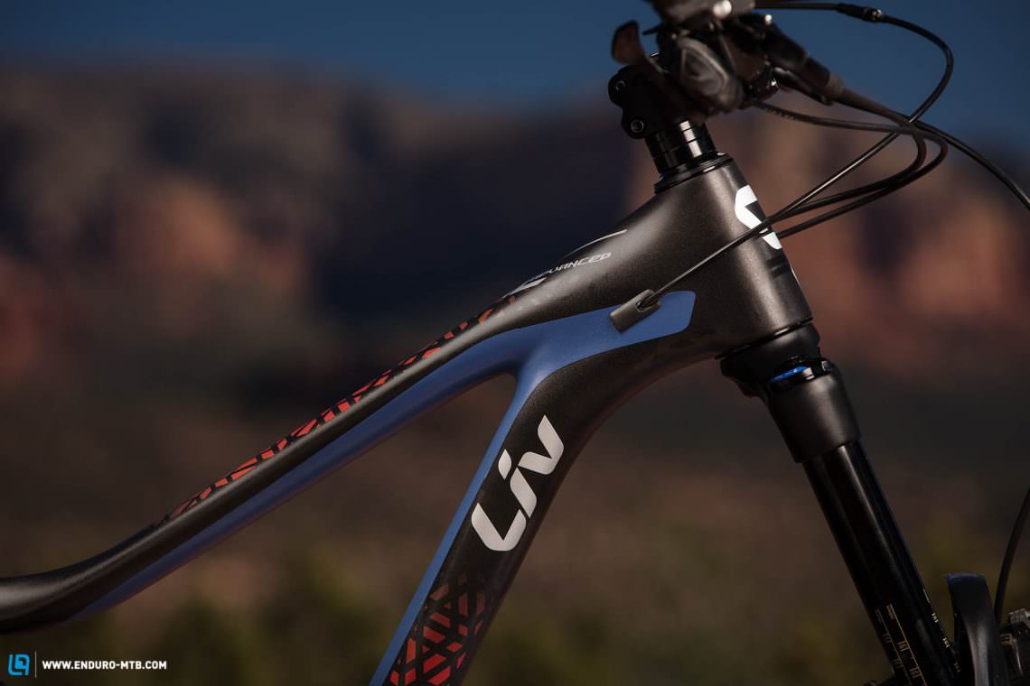 Sleek and classy, the Liv Hail Advanced 0 boosts Rockshox Lyrik RCT3 dual position forks allowing for 130 or 160mm of travel.