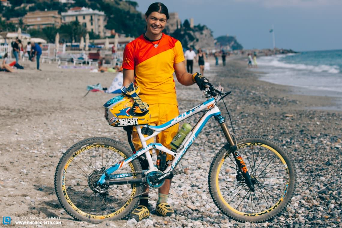 Alongside overall victory in the junior category at the Specialized Enduro Series, the 17-year-old Vojtěch Bláha from the Czech Republic claimed 21st at the EWS in Wicklow, Ireland, and twice finished 26th in La Thuile and Finale Ligure. Riding his Cannondale Jekyll Carbon 2 that’s been through two seasons of hard racing, he’s pimped it with Mavic Crossmax rims and a FOX 36 Van with 180 mm. 
