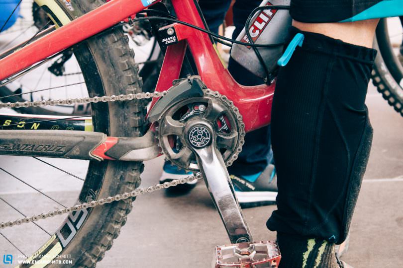 Steve Peat rode with a subtle black-capped All In Multitool.
