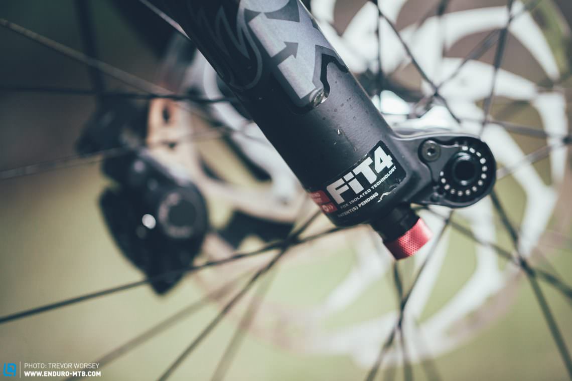 Despite the budget price tag, there is a lot of high tech components. The Fox FiT4 damper is a prime example, composed and high performance.