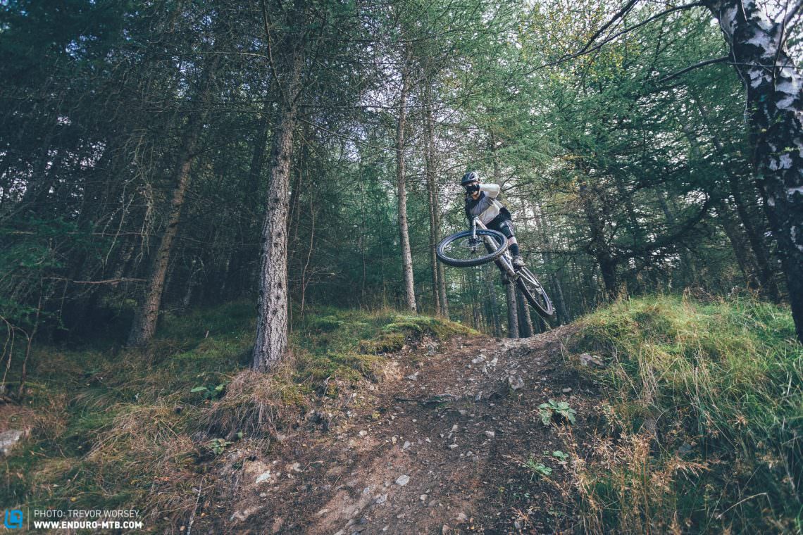 Yeow! The Canyon Spectral is a bike that loves to be thrown around at every pop and jump, it’s  great fun!