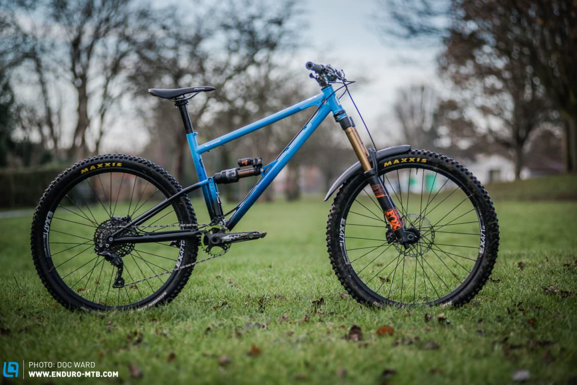 The new Swoop 650b, this one sporting it's own custom paint job. 