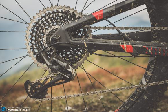 Massive The JAM darts up climbs thanks to the combo of the SRAM Eagle drivetrain’s massive gear range and the JAM’s sorted geometry.