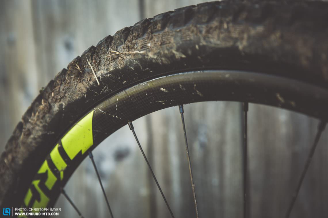 Only the best will do! They might be super-lightweight and the root of the Enduro’s lively handling, but these superb Roval Traverse wheels don’t come cheap.