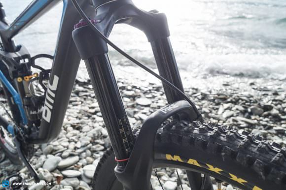 Tester Daniel upped the travel on the RockShox PIKE to 160 mm.
