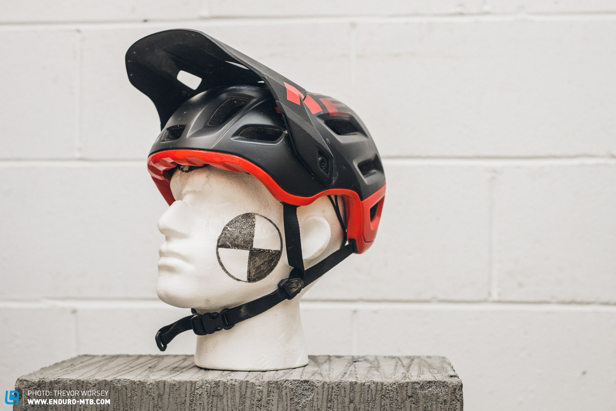 The Lab: MET Roam Helmet Review | ENDURO Mountainbike Magazine