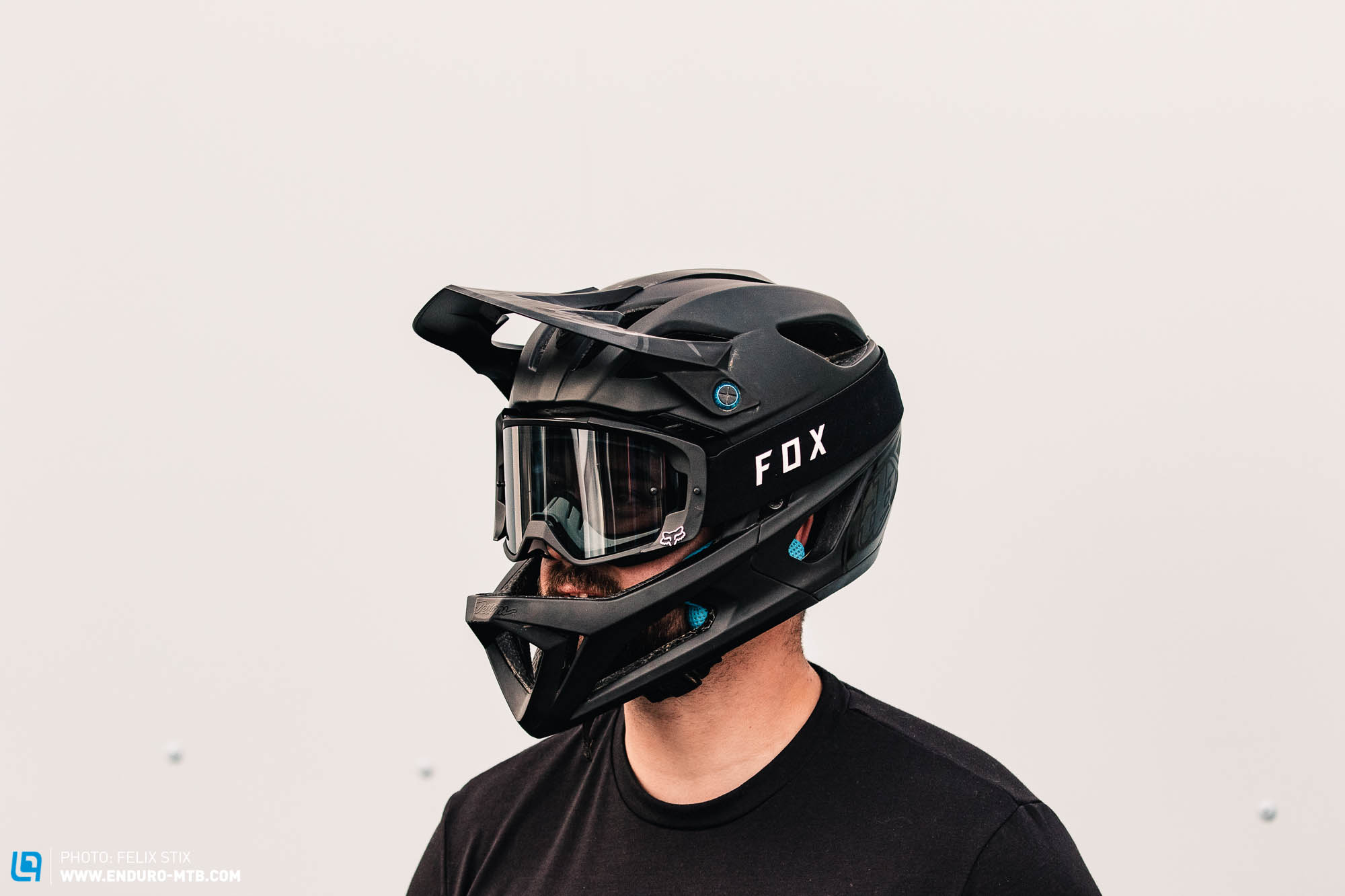 https://enduro-mtb.com/wp-content/uploads/2020/03/Troy-Lee-Designs-Stage-Helmet-2020-Test-Review-001.jpg